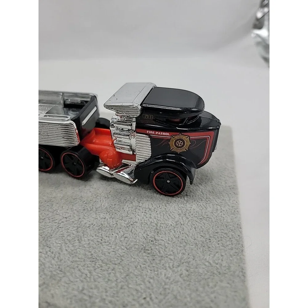 Hot Wheels Moto Sky Show Rig Fire Patrol Semi Truck Trailer Vehicle 2014 Mattel